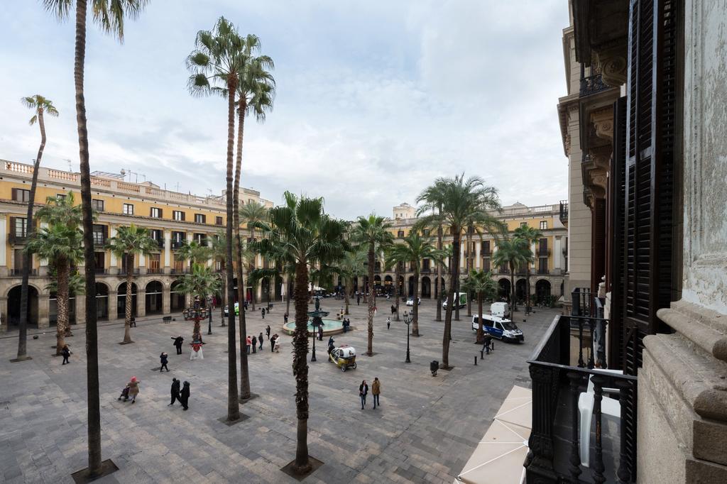 Pension Villanueva Barcelona Exterior photo